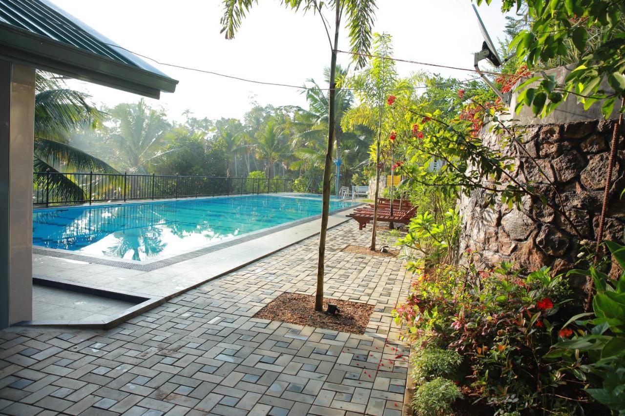 Hill View Resort Nakandalagoda Exterior photo