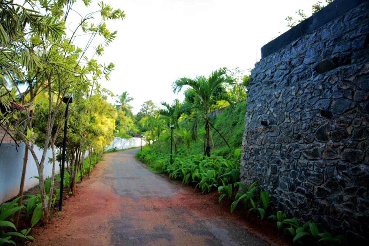 Hill View Resort Nakandalagoda Exterior photo